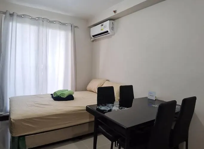 Apartment Affordable W/ Wi-fi, Pool & Shower Heater