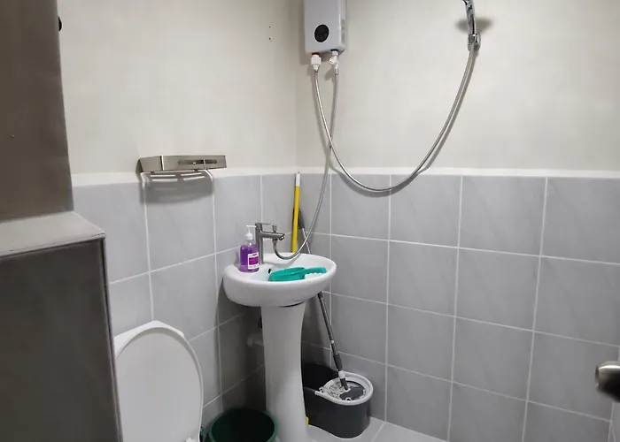 Affordable W/ Wi-fi, Pool & Shower Heater Apartment Lapu-Lapu City